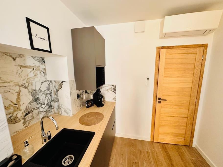 Les Appartements De Nana 4 - Studio Hypercentre, Rue Meynadier, Palais & Plage, Clim, Wifi 戛纳 外观 照片